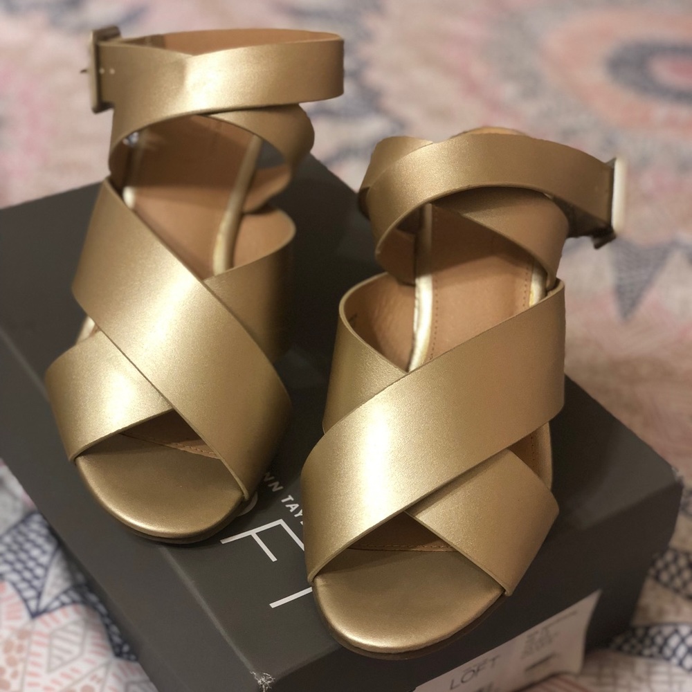 Gold wedges